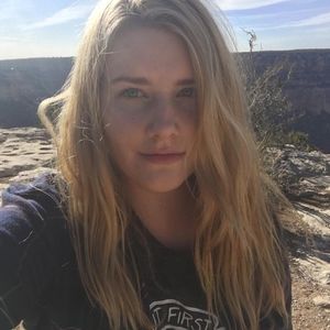 Meet your Posher, Abbey